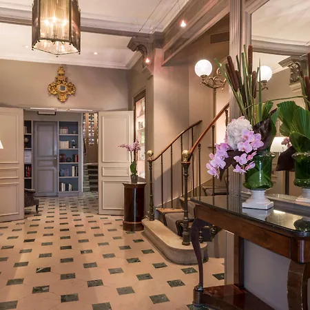 Louison Hotel