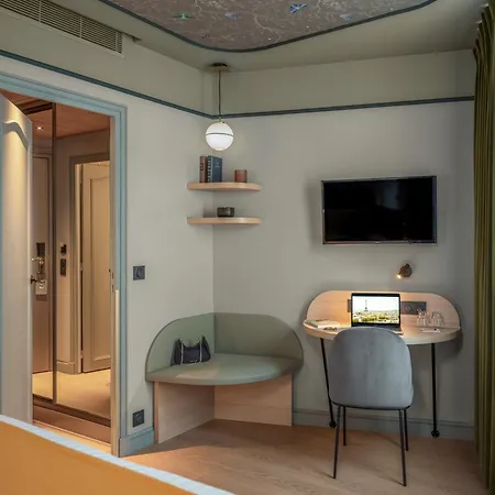 Louison Hotel 4*